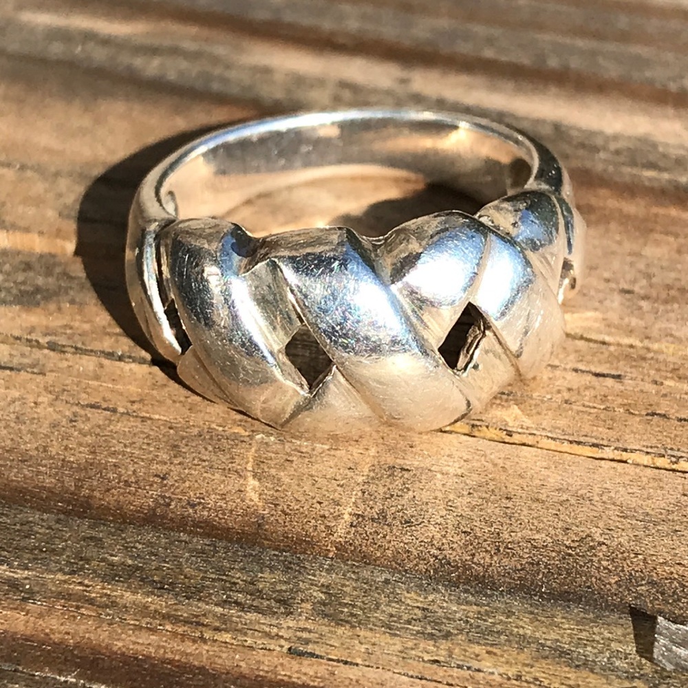 Sterling Kisses Ring Size 7 - Picture 4 of 7